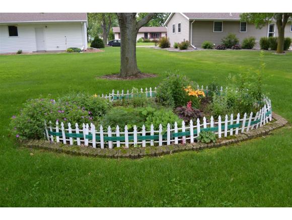 325 Janet, Wrightstown, WI 54180 photo 3