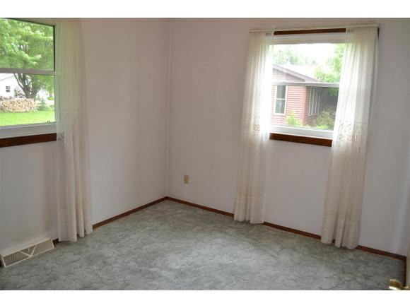 325 Janet, Wrightstown, WI 54180 photo 11