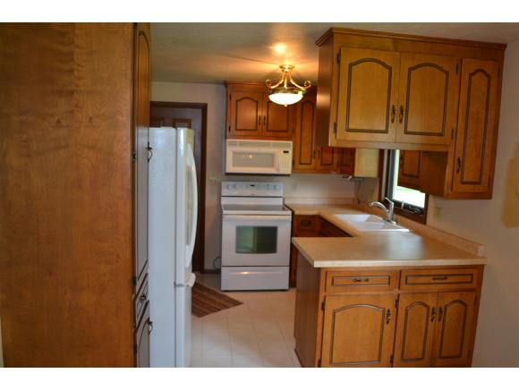 325 Janet, Wrightstown, WI 54180 photo 5