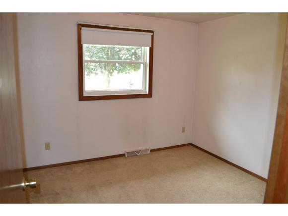 325 Janet, Wrightstown, WI 54180 photo 10
