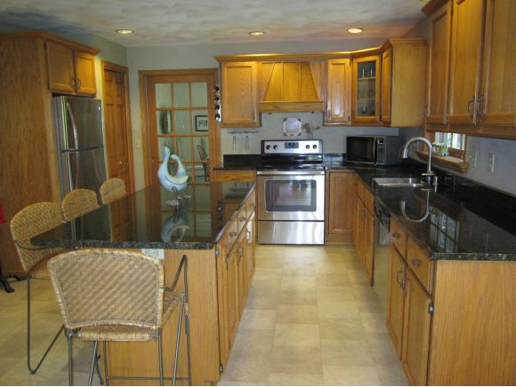 2230 W Twin Willows Dr, Appleton, WI 54914 photo 4