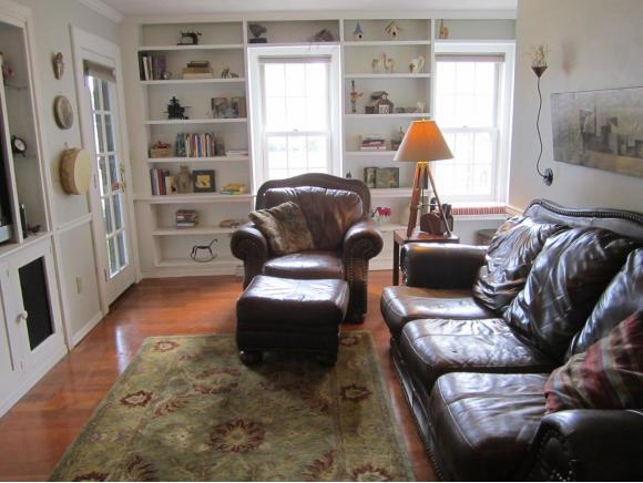 2230 W Twin Willows Dr, Appleton, WI 54914 photo 9