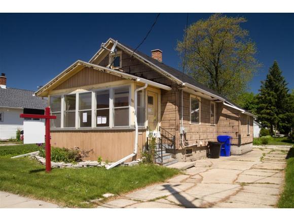 820 W Kamps Ave, Appleton, WI 54914 photo 1