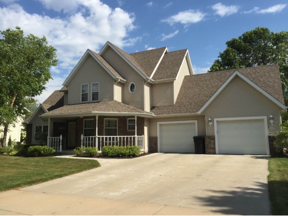 3500 N Hillsborough Dr, Appleton, WI 54911 photo 1