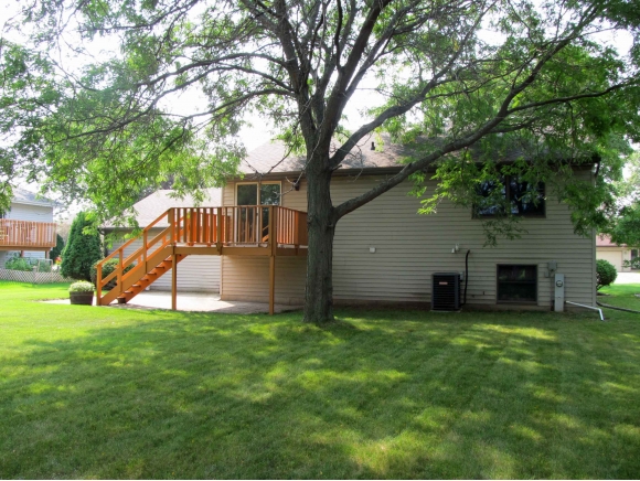 2024 W Jonathon Dr, Appleton, WI 54914 photo 3