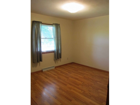 2024 W Jonathon Dr, Appleton, WI 54914 photo 12