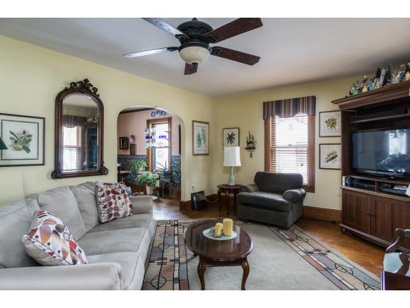 808 N Morrison St, Appleton, WI 54911 photo 2