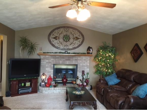 2004 W Capitol Dr, Appleton, WI 54914 photo 4