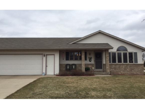 2004 W Capitol Dr, Appleton, WI 54914 photo 1