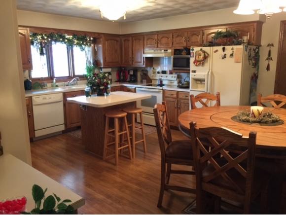 2004 W Capitol Dr, Appleton, WI 54914 photo 2