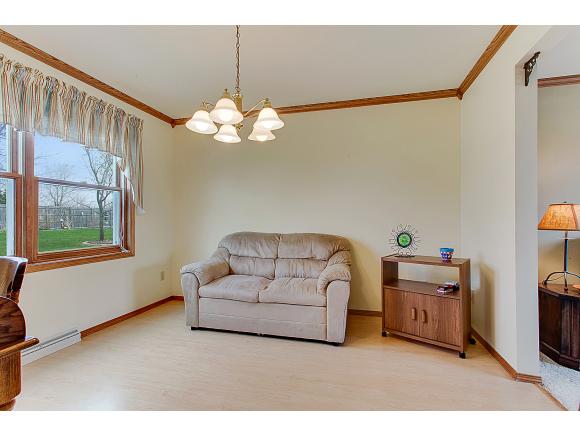 1530 E Janet Ln, Appleton, WI 54915 photo 3