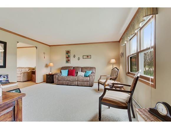 1530 E Janet Ln, Appleton, WI 54915 photo 2