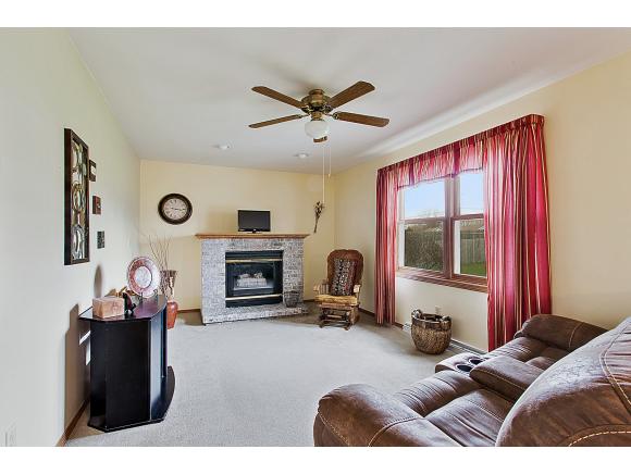 1530 E Janet Ln, Appleton, WI 54915 photo 6