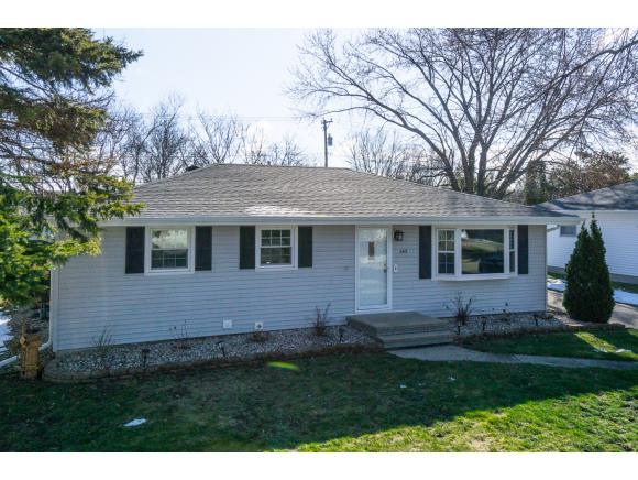 2412 S Telulah Ave, Appleton, WI 54915 photo 1