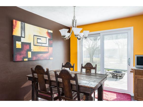 2412 S Telulah Ave, Appleton, WI 54915 photo 5