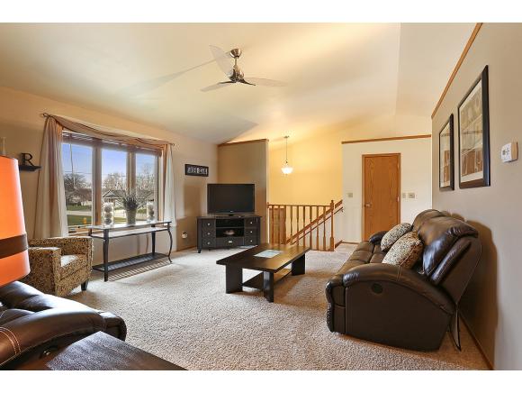 2003 W Capitol Dr, Appleton, WI 54914 photo 7