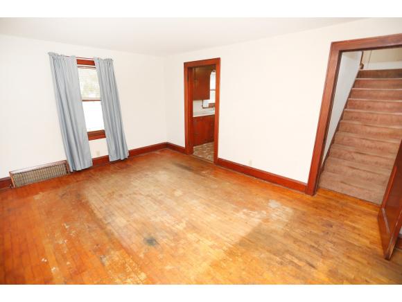 827 W Summer St, Appleton, WI 54914 photo 2