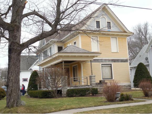 925 E Pacific St, Appleton, WI 54911 photo 1
