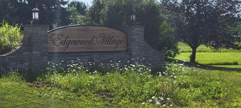 Hemlock Court, Oshkosh, WI 54904
