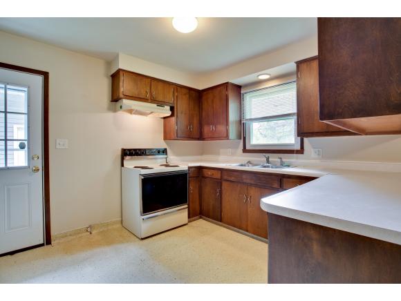 1820 Melody Ln, Appleton, WI 54915 photo 9