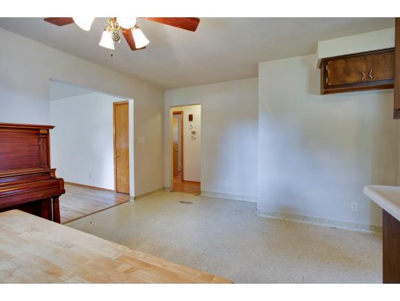 1820 Melody Ln, Appleton, WI 54915 photo 12