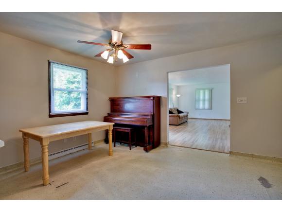 1820 Melody Ln, Appleton, WI 54915 photo 11
