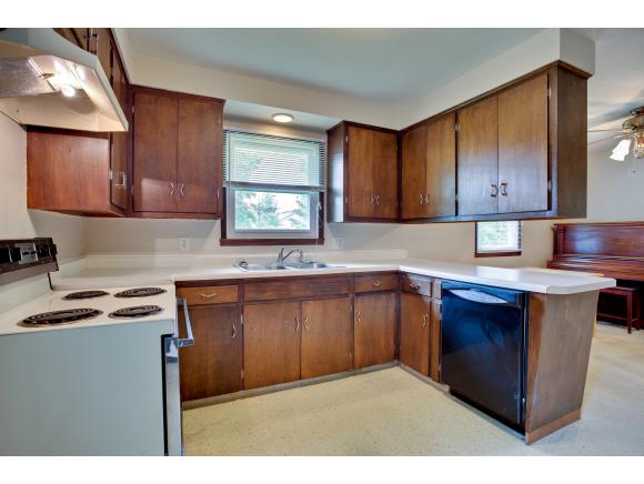 1820 Melody Ln, Appleton, WI 54915 photo 7