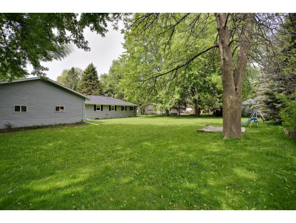 1820 Melody Ln, Appleton, WI 54915 photo 6