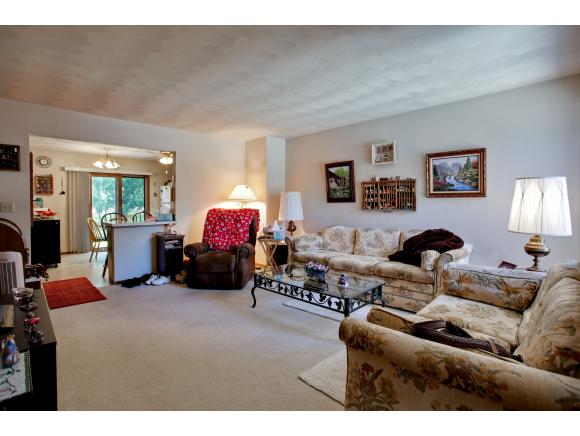 824 S Westhaven Pl #D, Appleton, WI 54914 photo 2