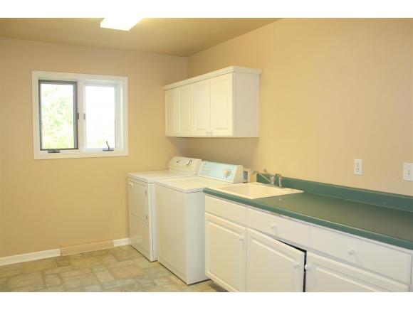 w6985 Hickory Nut Trail, Appleton, WI 54914 photo 11