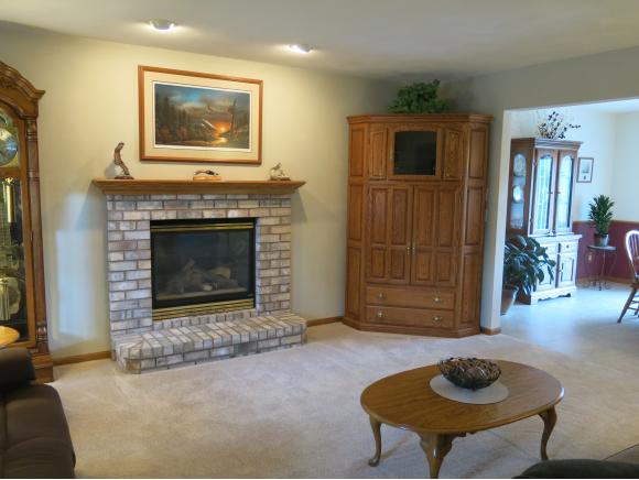 1701 E Melody Ln, Appleton, WI 54913 photo 3