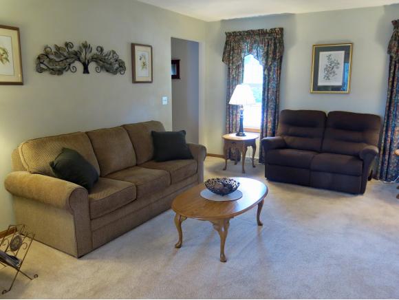 1701 E Melody Ln, Appleton, WI 54913 photo 2