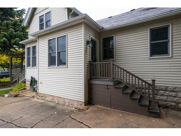 614 3rd St, Appleton, WI 54911 photo 5