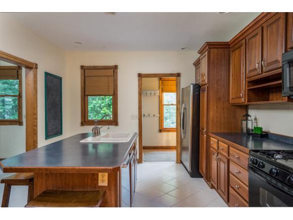 614 3rd St, Appleton, WI 54911 photo 7