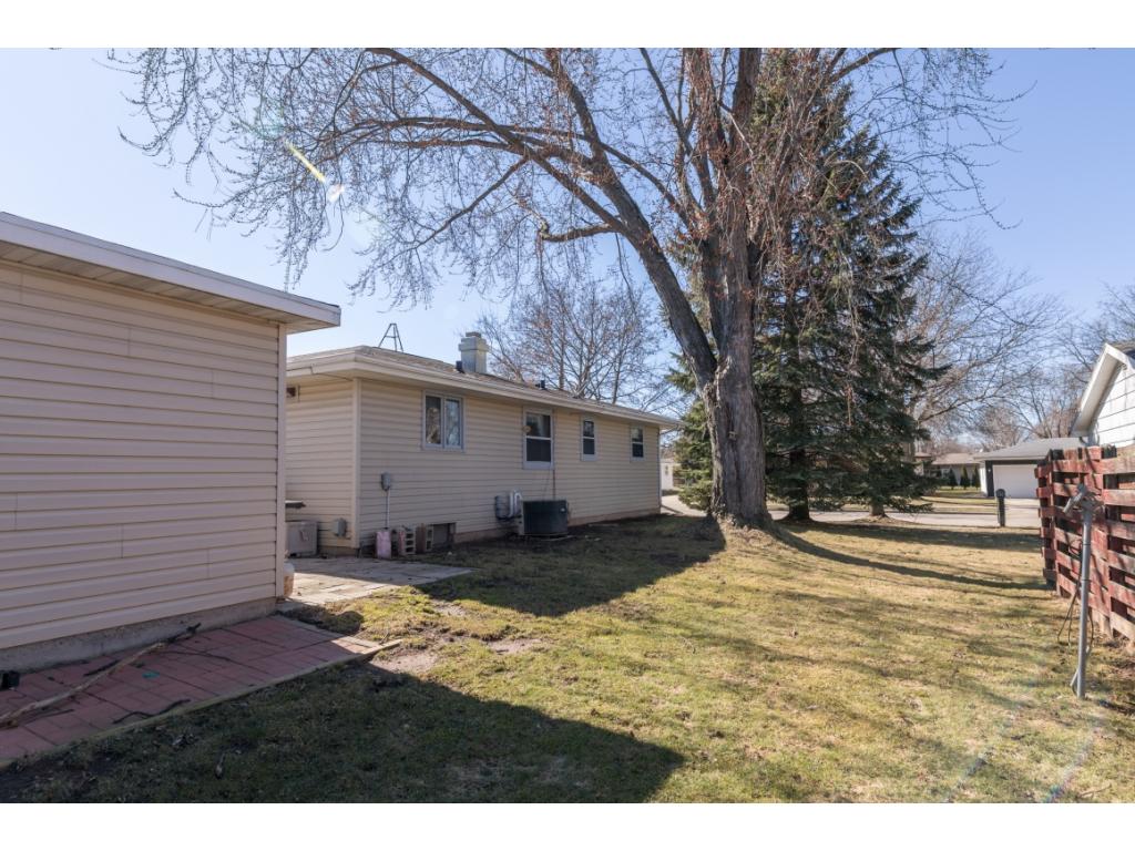 2600 E Henry St, Appleton, WI 54915 photo 10