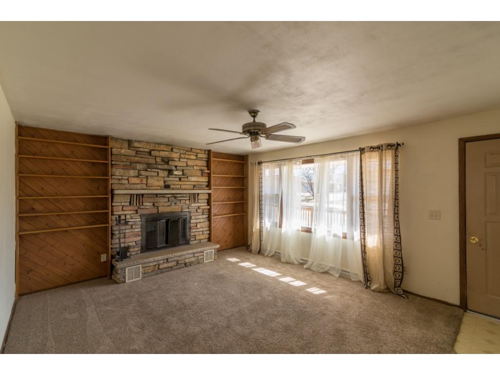 2600 E Henry St, Appleton, WI 54915 photo 2