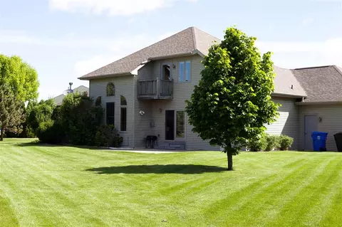 4401 N Clayhill Ave, Appleton, WI 54913 photo 2