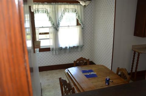 943 E Franklin St, Appleton, WI 54911 photo 4