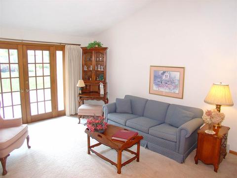1625 S Sundown Ln, Appleton, WI 54915 photo 3