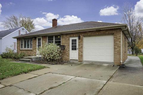 907 E Lindbergh St, Appleton, WI 54911 photo 1