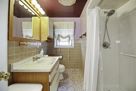 907 E Lindbergh St, Appleton, WI 54911 photo 5