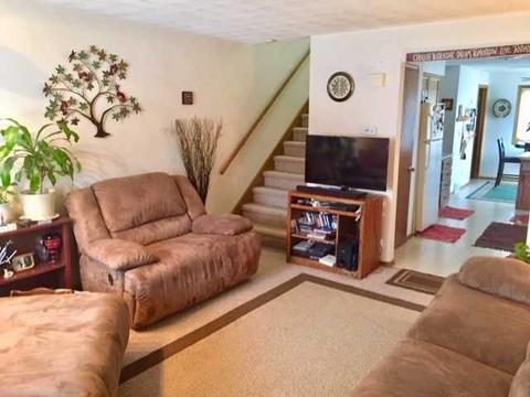 721 W 3rd St, Appleton, WI 54914 photo 2