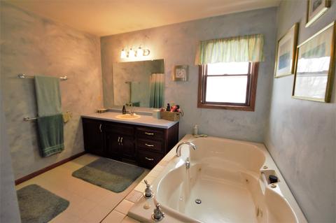1516 E Bedford Ln, Appleton, WI 54915 photo 18