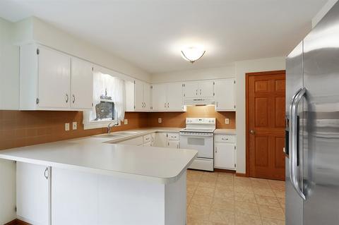 2300 W Applegate Dr, Appleton, WI 54914 photo 9