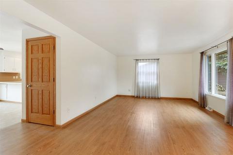2300 W Applegate Dr, Appleton, WI 54914 photo 3