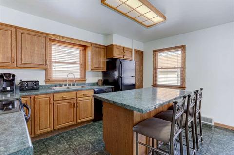 1419 S Kernan Ave, Appleton, WI 54915 photo 6