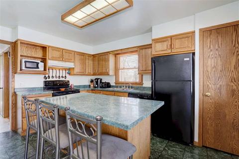 1419 S Kernan Ave, Appleton, WI 54915 photo 5