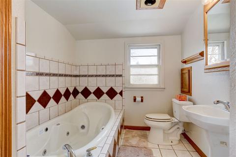 1419 S Kernan Ave, Appleton, WI 54915 photo 18