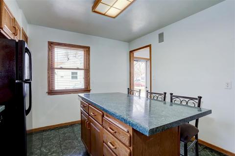 1419 S Kernan Ave, Appleton, WI 54915 photo 8