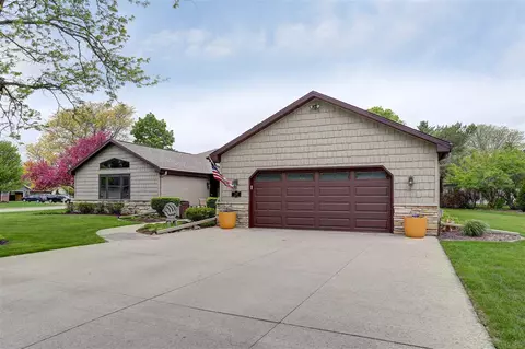 2110 W Applegate Dr, Appleton, WI 54914 photo 3